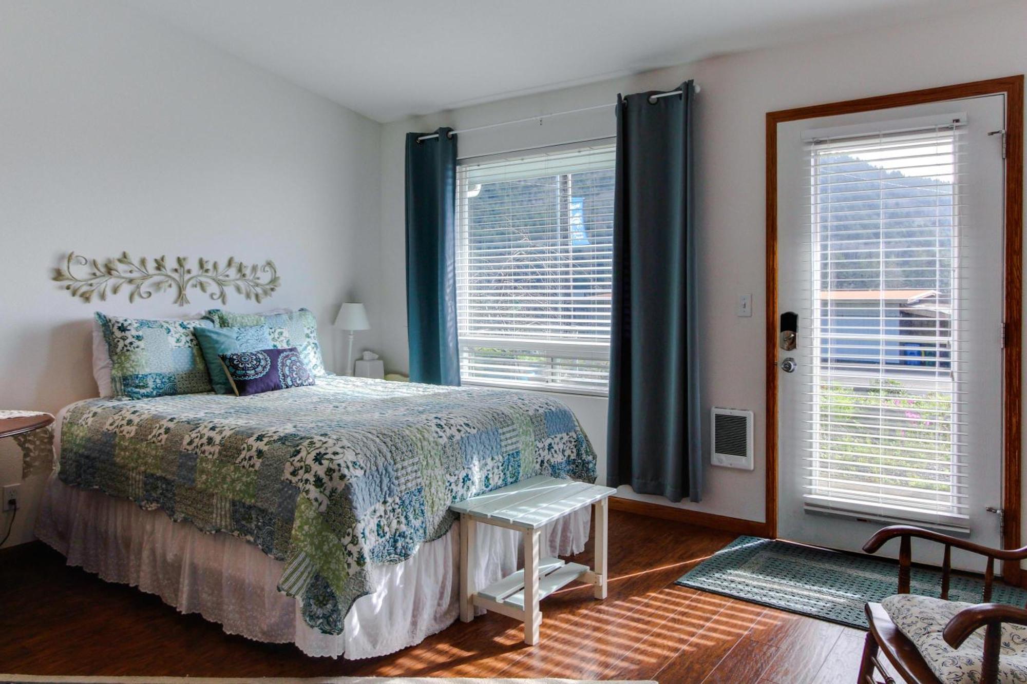 Ocean Cove Inn Яхатс Экстерьер фото