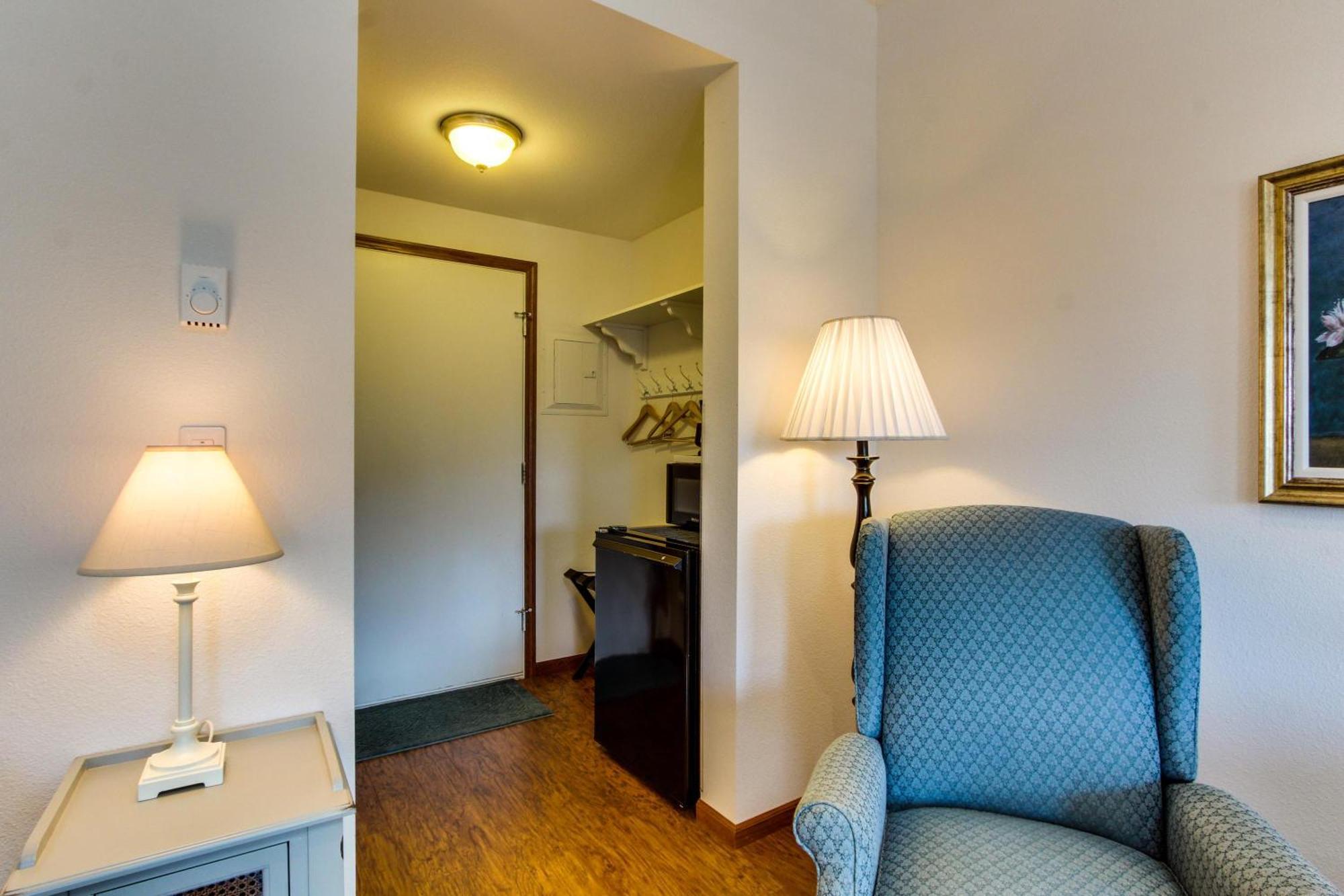 Ocean Cove Inn Яхатс Экстерьер фото