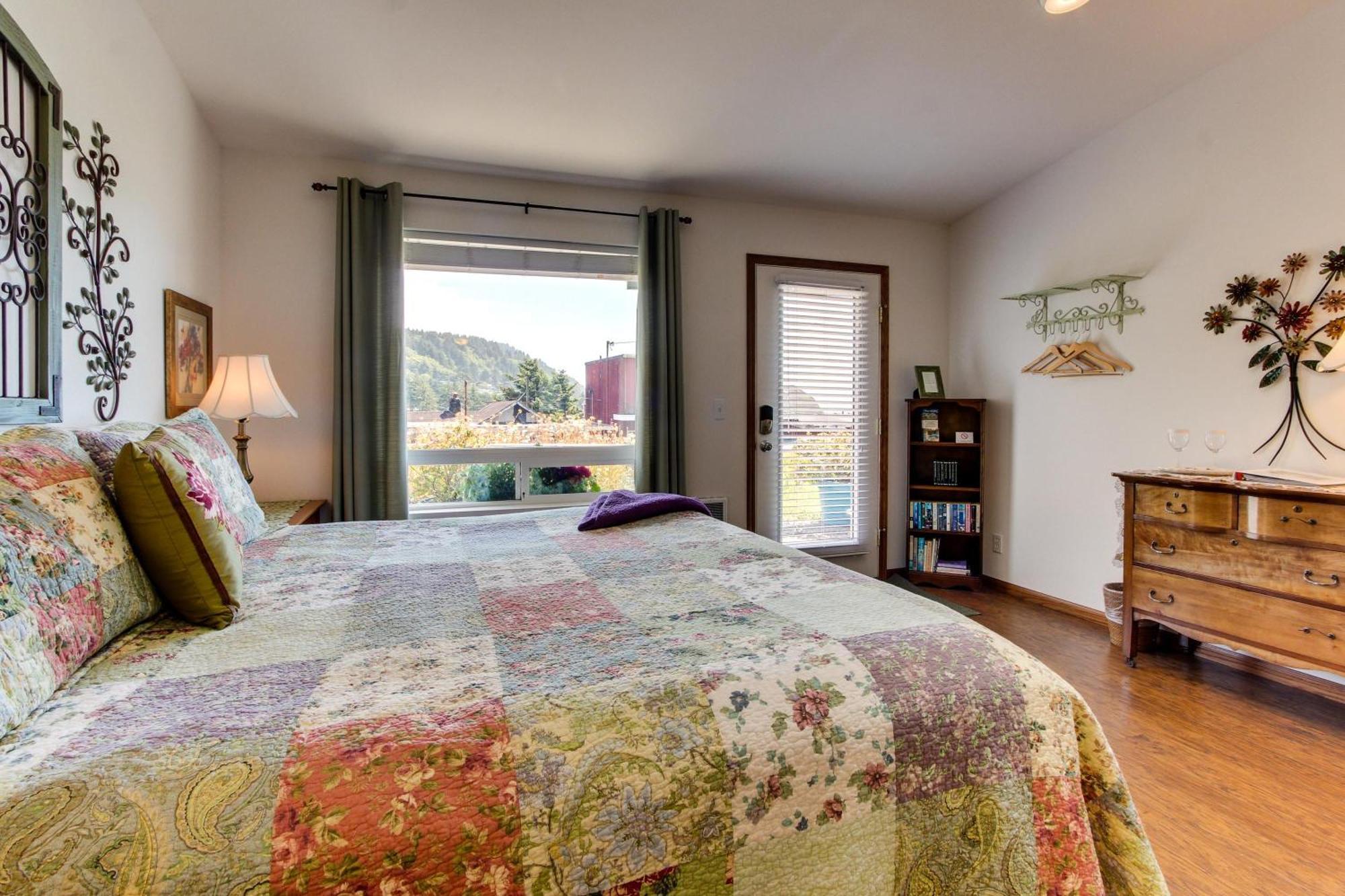 Ocean Cove Inn Яхатс Номер фото