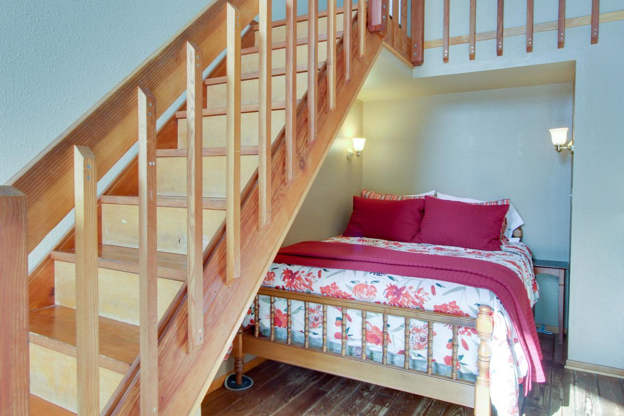 Ocean Cove Inn Яхатс Экстерьер фото